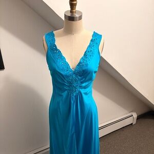 Vintage Vanity Fair Teal Blue Nightgown Lace V-Neck Maxi Made in USA Size L
